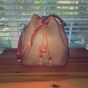 Dooney & Bourke bucket crossbody